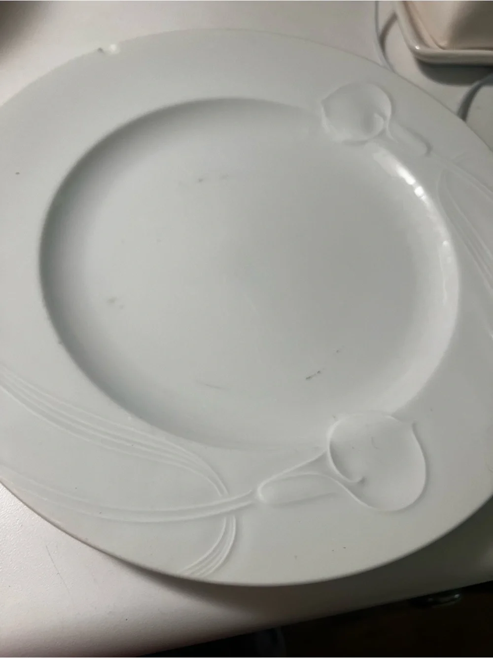 Mikasa calla lily White Ceramic Dinner Plate and Bowl Set - Classic Home Dining